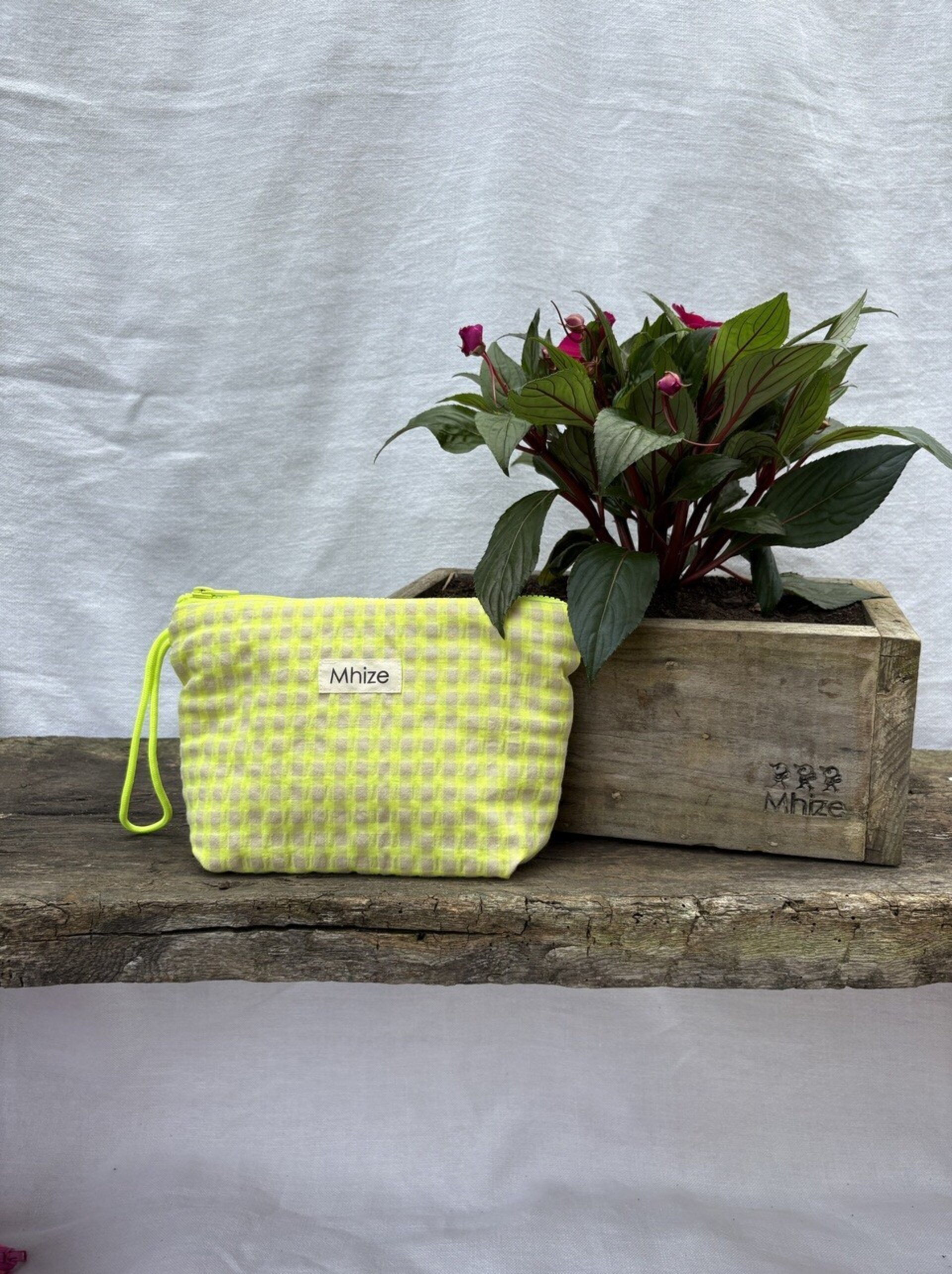 Vichy Flúor Amarillo - 1